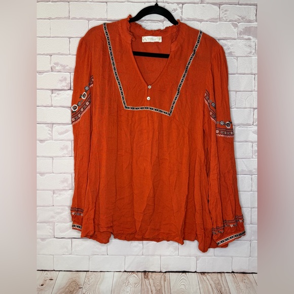 Suzanne Betro Tops - Suzanne Betro Rust‎ Embroidered Blouse